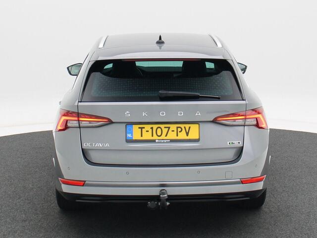 Skoda OCTAVIA Combi 1.0 e-TSi 110 Pk Automaat Business Edition Plus | Trekhaak | Adaptive Cruise | Carplay | LED | parkeersensoren | Elektrische Achterklep | 17 Inch | 61.342 Km