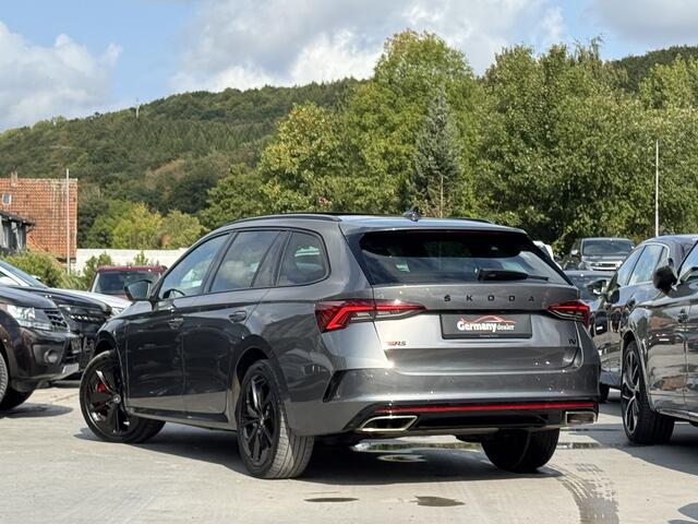 Skoda OCTAVIA Combi 1.4 TSI 245pk RS iV PHEV Business Pano Head-Up Adaptive Cruise Keyless Lane Assist