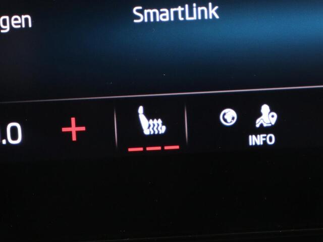 Skoda OCTAVIA 1.4 TSI iV PHEV Business Edition | Stoelverwarming | Carplay | Full LED | Keyless | Sfeerverlichting | Digital Cockpit | Climate control | Cruise control | Parkeerhulp | Plug In