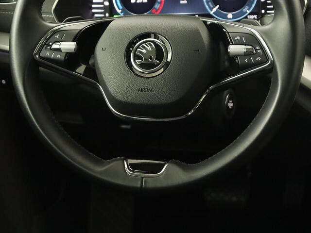 Skoda OCTAVIA 1.4 TSI iV PHEV Business Edition | Stoelverwarming | Carplay | Full LED | Keyless | Sfeerverlichting | Digital Cockpit | Climate control | Cruise control | Parkeerhulp | Plug In