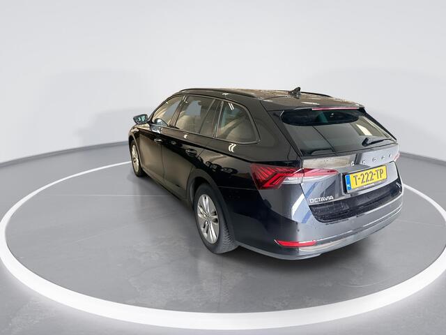 Skoda OCTAVIA Combi 1.0 TSI 110pk Business Edition · Apple/Android Car Play · Navigatie · Elek. Achterklep · P-Sensoren · Cruise Control · 16'' Inch · Garantie t/m 05-09-2027 of 100.000km