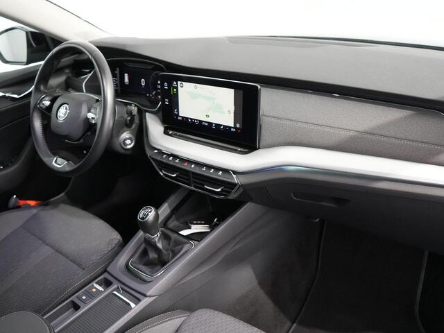 Skoda OCTAVIA Combi 1.5 TSI First Edition | Matrix | Carplay | Keyless |