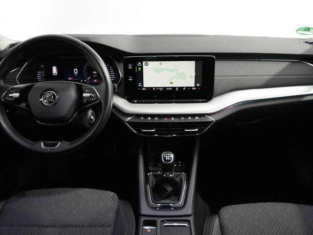 Skoda OCTAVIA Combi 1.5 TSI First Edition | Matrix | Carplay | Keyless |