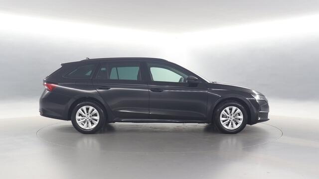 Skoda OCTAVIA Combi 1.5 TSI 115pk MHEV Business Edition DSG / Navigatie / Stoel+Stuurverwarming / Camera / Elek. Achterklep