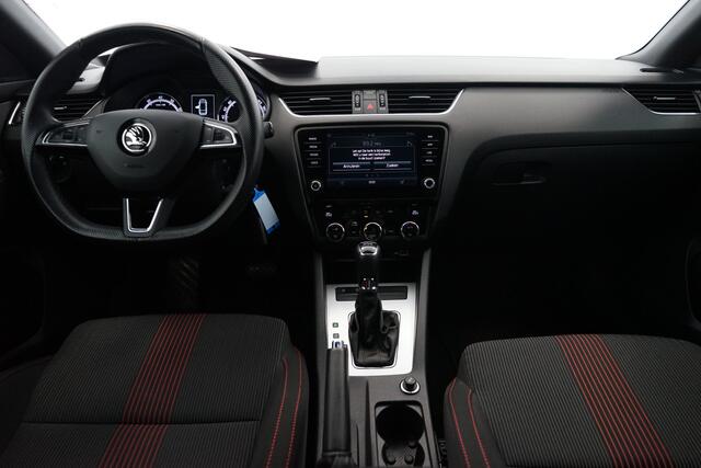 Skoda OCTAVIA Combi 1.5 TSI Greentech Sport Business