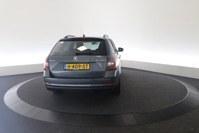 Skoda OCTAVIA Combi 1.5 TSI Greentech Sport Business