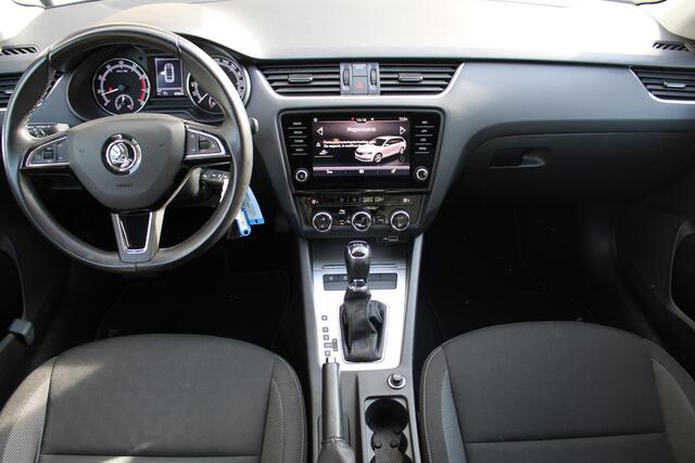 Skoda OCTAVIA Combi 1.5 TSI Greentech Business Edition Automaat | Navigatiesysteem | Trekhaak | All season banden