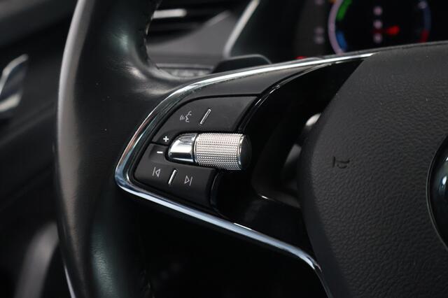 Skoda OCTAVIA 1.4 TSI iV Business | Automaat | Trekhaak | Camera