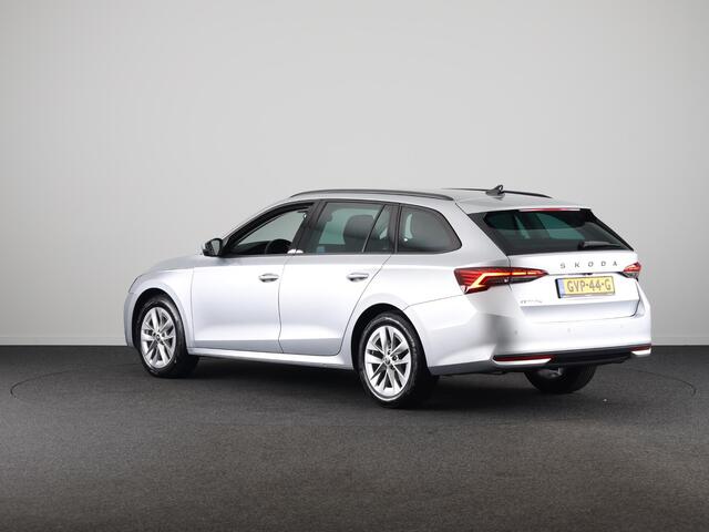 Skoda OCTAVIA Combi 1.5 TSI MHEV Business Edition 115PK DSG | Verlengde garantie | Stoelverwarming | Achteruitrijcamera | Elektrische kofferklep |