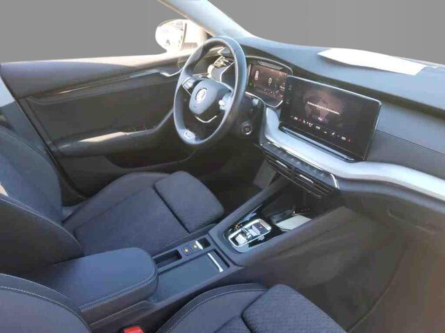 Skoda OCTAVIA Combi 1.4 TSI iV 204pk PHEV Business Edition / Trekhaak / Smart Link / Camera / Massage