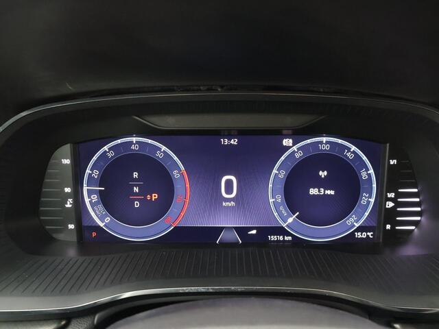 Skoda OCTAVIA Combi 1.5 e-TSI Business Edition | 150 PK | Automaat | Trekhaak | Navigatiesysteem Columbus | El. achterklep |