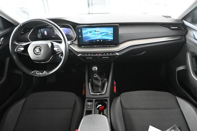 Skoda OCTAVIA Combi 1.0 TSI Business Edition Clima Carplay Virtual Cockpit Rijklaarprijs Inruil Mogelijk!