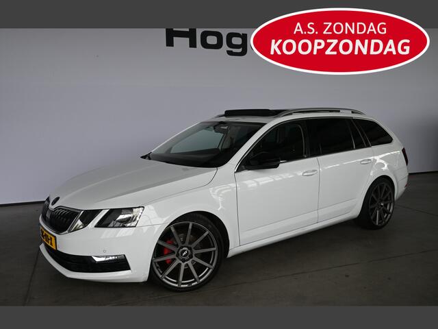 Skoda OCTAVIA Combi 2.0 TDI Greentech Style Automaat Clima Navigatie Panoramadak Dealer Onderhouden! Inruil mogelijk