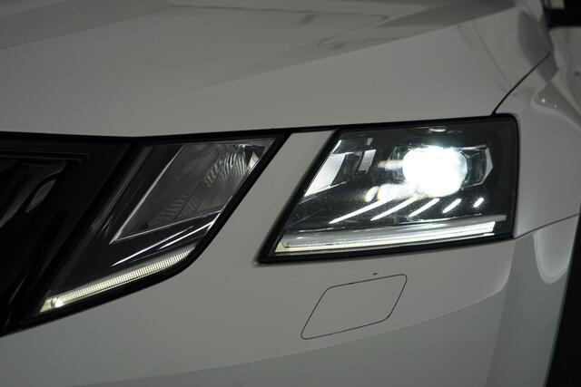 Skoda OCTAVIA Combi 1.5 TSI Greentech Sport Business