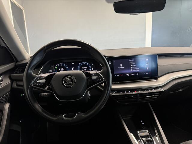 Skoda OCTAVIA Combi 1.4 Camera/Parkeersensoren/ACC