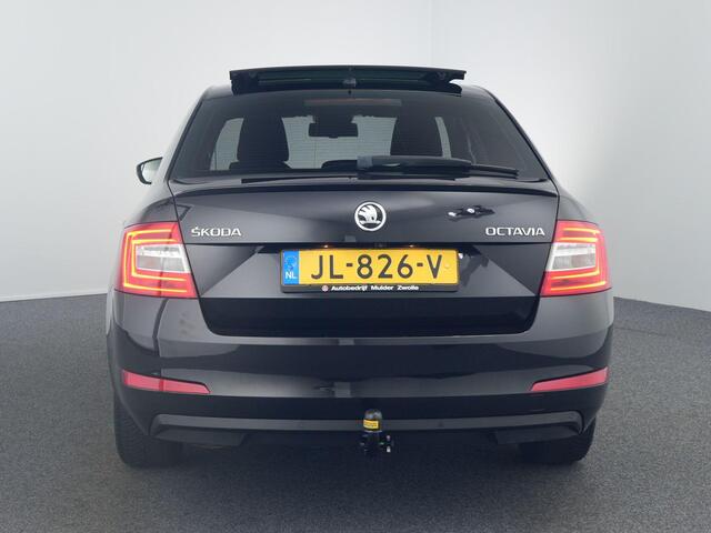 Skoda OCTAVIA 1.4 TSI Greentech Style Businessline | Pano | Camera | Canton | Trekhaak | Carplay |