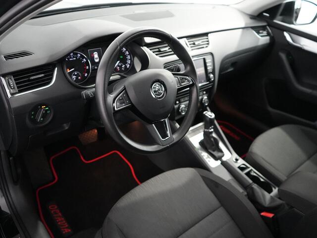 Skoda OCTAVIA 1.4 TSI Greentech Style Businessline | Pano | Camera | Canton | Trekhaak | Carplay |