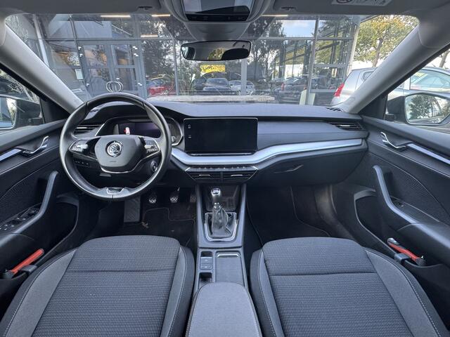 Skoda OCTAVIA Combi 1.0 TSI Business Edition Virtual/Trekhaak/Clima/Navi/LED/Cruise/LM-Velgen