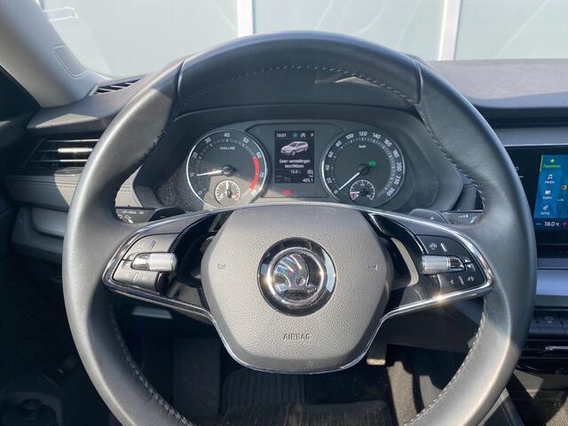 Skoda OCTAVIA Combi 1.5 e-TSI 150pk DSG Business Edition | Camera | 18"Lmv