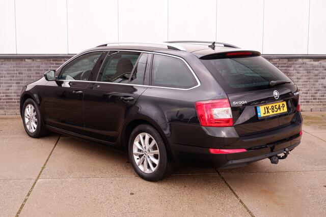 Skoda OCTAVIA Combi 1.0 TSI Greentech Ambition Business | Trekhaak | Leder | Navi | Climate