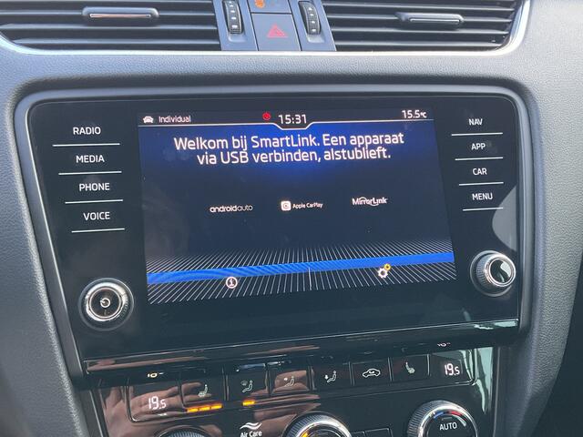 Skoda OCTAVIA Combi 2.0 TSI RS 245PK Sportzetels Nav/Cam Carplay Stoelverw Elek.Klep Race-Blue Voll.Onderhouden!