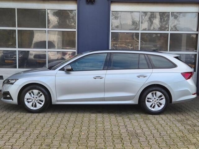 Skoda OCTAVIA Octavia Combi,1.5 e-TSI Business Edition, Trekhaak, 1500KG, Camer, stoel verwarming, VC, Automaat