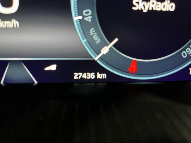 Skoda OCTAVIA Combi 1.0 e-TSI Business Edition / AUTOMAAT/ GARANTIE TM 10-2027/ LED/ BLUETOOTH/ SMART LINK/ NAVI/ SFEERVERLICHT/ STOELVERWARMING/ PARK. SENS/