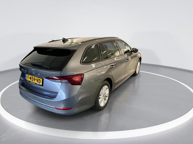 Skoda OCTAVIA Combi 1.0 TSI 110pk Business Edition · Apple/Android Car Play · Navigatie · P-Sensoren · Elek. Achterklep · Cruise Control · 16'' Inch · Garantie t/m 27-09-207 of 100.000km