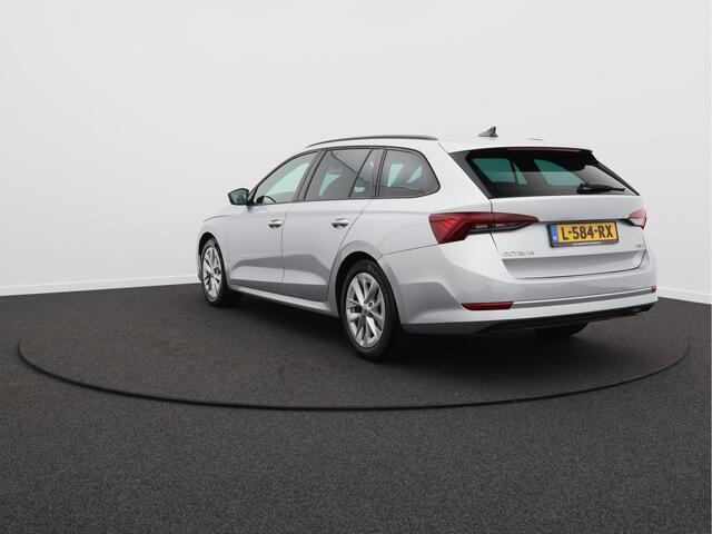 Skoda OCTAVIA Combi 1.5 e-TSI Sport Business/ automaat!