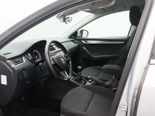 Skoda OCTAVIA Combi 1.0 TSI Greentech Business Edition Plus/ zeer mooi!