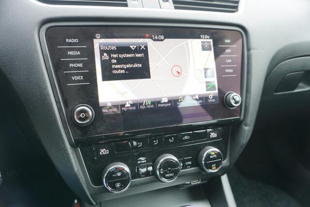 Skoda OCTAVIA Combi 1.0 TSI Automaat Greentech Ambition | CAMERA | CARPLAY | ECC | NAVI |