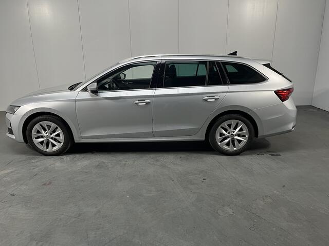Skoda OCTAVIA Combi 1.5 TSI MHEV Business Edition / AUTOMAAT/ ELEKTR. TREKHAAK/ GARANTIE TM 10-2028/ ADAPT. CRUISE/ LED/ PARK. SENSOREN + CAMERA/ SMARTLINK/ CLIMA/ DAB
