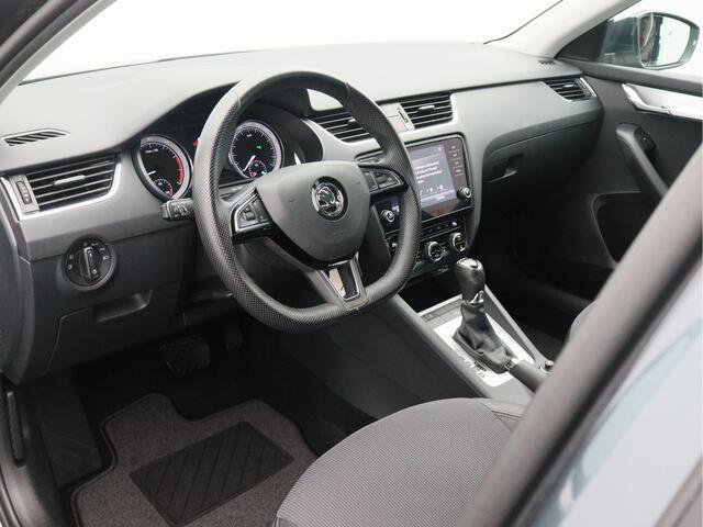 Skoda OCTAVIA Combi 1.5 TSI Greentech Business Edition/ automaat/ trekhaak!