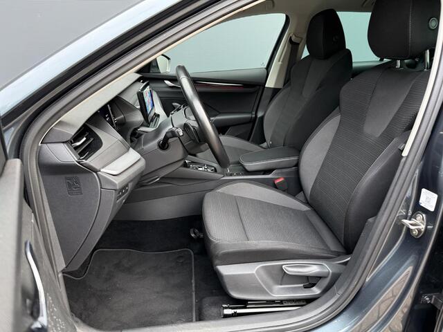 Skoda OCTAVIA Combi 1.4 TSI iV PHEV Business Edition / Dealer Onderhouden / Elektrische Achterklep / Apple Carplay&Android Auto / Achteruitrij Camera / Keyless /