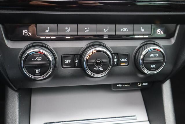 Skoda OCTAVIA 1.0 TSI Greentech Ambition Business Climate control, Navigatie, Cruise control, Stoelverwarming, Trekhaak, Schuif- kanteldak