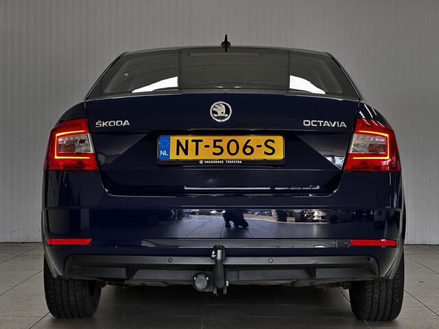 Skoda OCTAVIA 1.0 TSI Greentech Ambition Business /D-Riem Verv. 199.000KM! /Trekhaak /Apple + Android /Navi /Climat /Cruise /Elek. pakket /Bluetooth /Regensensor /Isofix /16"LMV /PDC /Mistlampen.