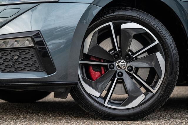 Skoda OCTAVIA Combi 1.4 TSI RS iV PHEV Business | HUD | Massage | ACC | DCC | Camera | Elek. Achterklep | Dodehoek