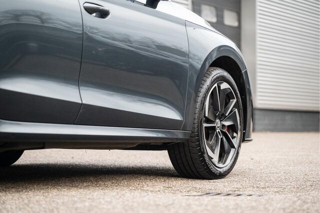 Skoda OCTAVIA Combi 1.4 TSI RS iV PHEV Business | HUD | Massage | ACC | DCC | Camera | Elek. Achterklep | Dodehoek