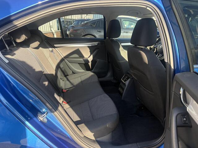 Skoda OCTAVIA 1.0 TSI Greentech Ambition Business