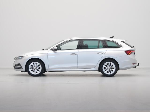 Skoda OCTAVIA Combi 1.5 TSI 150pk First Edition Navigatie Stoelverwarming Acc Led ARGON
