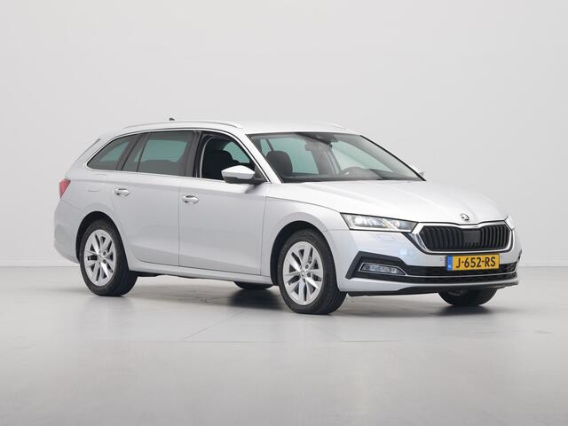 Skoda OCTAVIA Combi 1.5 TSI 150pk First Edition Navigatie Stoelverwarming Acc Led ARGON