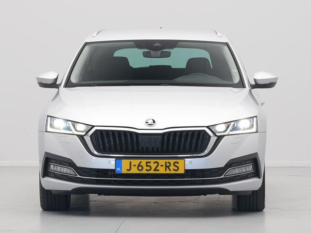 Skoda OCTAVIA Combi 1.5 TSI 150pk First Edition Navigatie Stoelverwarming Acc Led ARGON