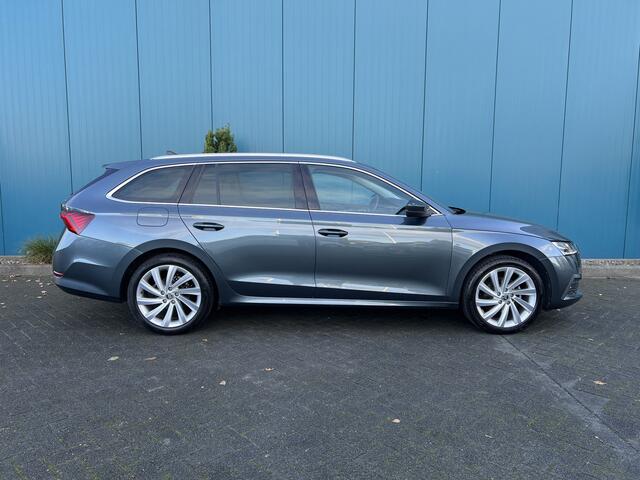 Skoda OCTAVIA Combi 1.5 TSI First Edition PANO|CARPLAY|ADAPT.CRUISE|DIGI.DASH|ELEK.A.KLEP|MATRIX.LED|STOELVERW|NAV|PDC|18'LMV