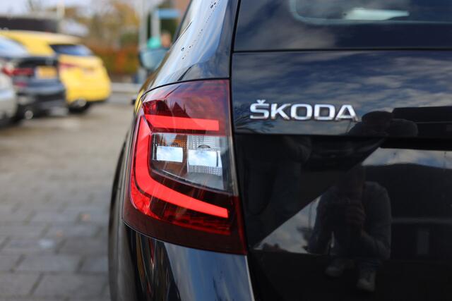 Skoda OCTAVIA Combi 1.0 TSI GREENTECH | PANO | CARPLAY | ACC | ECC