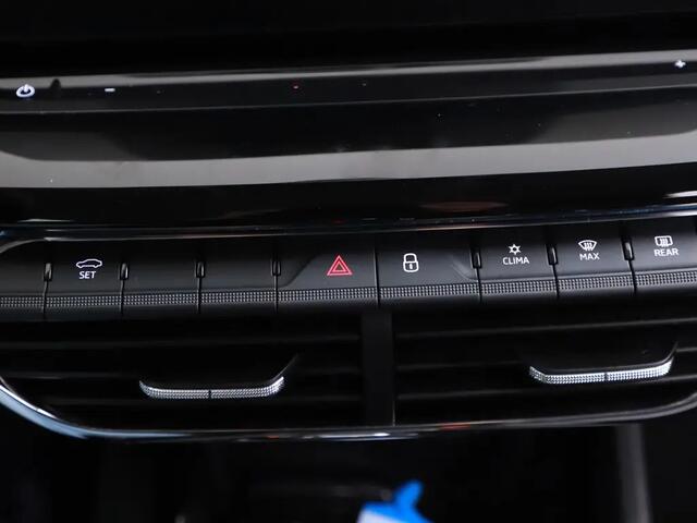 Skoda OCTAVIA Combi 1.5 e-TSI Hybride Business Edition Plus Bj 2021 Km 8399 Unieke stand Dealer onderhouden