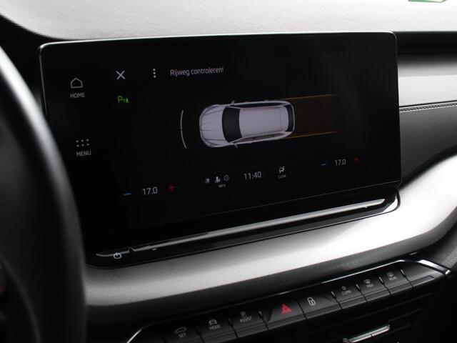 Skoda OCTAVIA Combi 1.0 e-TSI Automaat Business Edition Climate control | Cruise control | Parkeersensoren | Navigatie | LED | Trekhaak | Lichtmetalen velgen | Apple Carplay / Android Auto