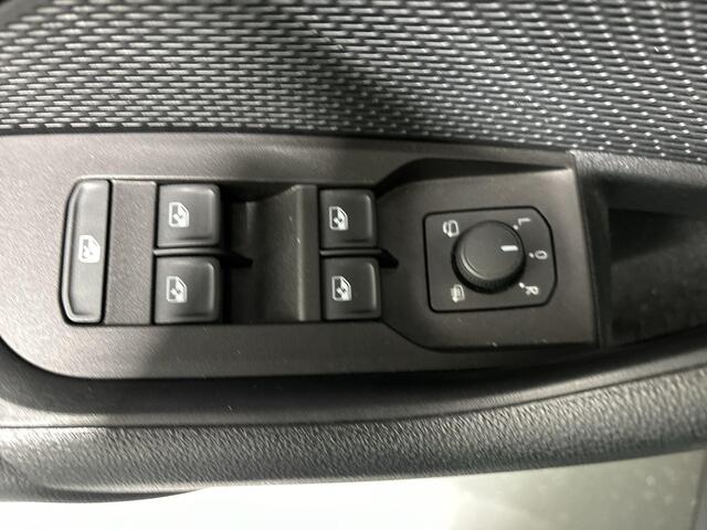 Skoda OCTAVIA Combi 1.0 TSI 110pk Business Edition · Apple/Android Car Play · Navigatie · Keyless · P-Sensoren · Elek. Achterklep · 16'' Inch · Garantie t/m 26-09-2027 of 100.000km