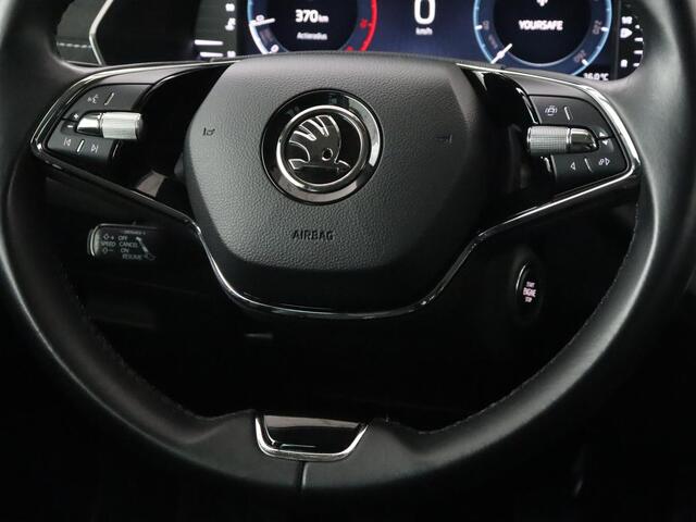 Skoda OCTAVIA 1.5 TSI First Edition | Head-Up | Stoelverwarming | Adaptive cruise | Leder/Alcantara | Side Assist | Matrix LED | Keyless | Virtual Cockpit | Carplay | Navigatie | Park Assist