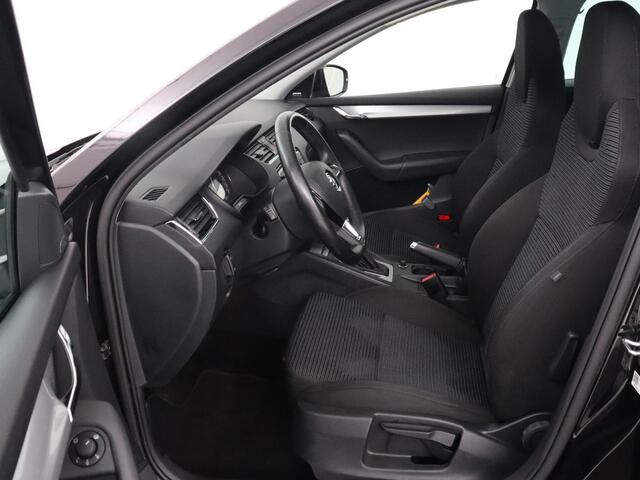 Skoda OCTAVIA 1.0 TSI Style | Panoramadak | Stoelverwarming | Trekhaak | Carplay | Sportstoelen | Keyless | Navigatie | Bi-Xenon | Sportstuur | Climate control | Cruise control