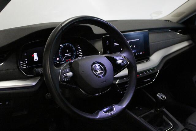 Skoda OCTAVIA Combi 1.0 TSI Business Edition Plus | PANO | PDC-V/A | SFEER | CLIMA | ACC | 18'LMV | CARPLAY | STOEL-VERW | NAVI |